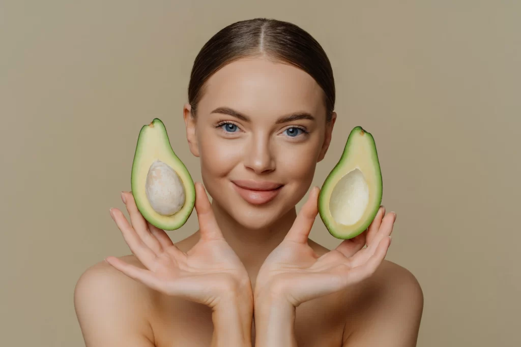 beauty land freeman shop barley and avocado clay face mask 220613 1024x683 220615